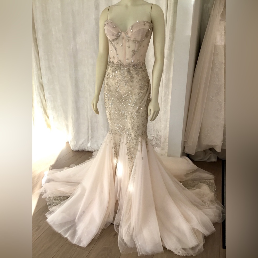 CLOSEOUT SALE LEAH DA GLORIA! Couture: Wren
